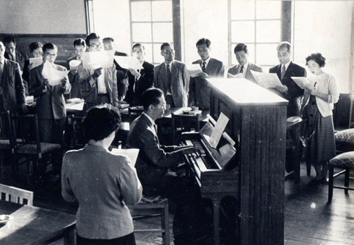 1957年（昭和32年）校歌制定
